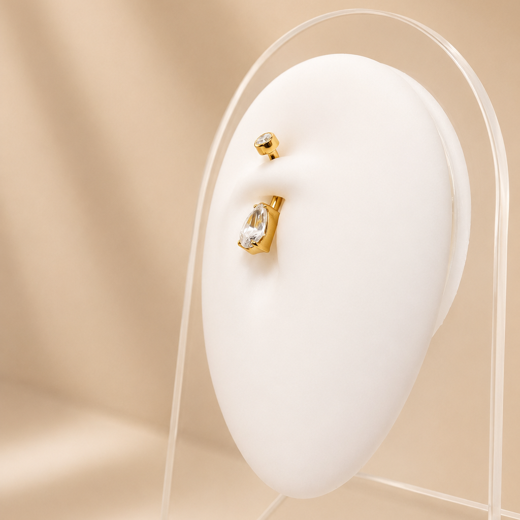 Lila - Titanium Belly Button F139 - Gold Finish - 1.6*10*5/8mm - White Zircon