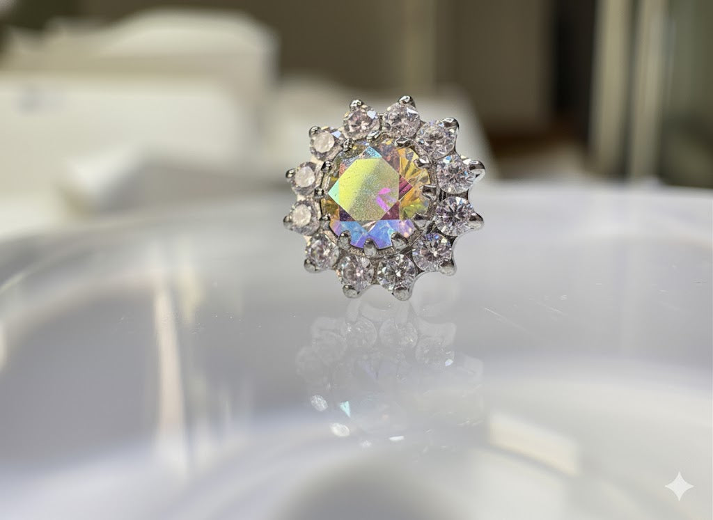 Calypso - Labret Filetage Interne - Finition Argent - M0.9(16G) - Zircon Aurore Borealis