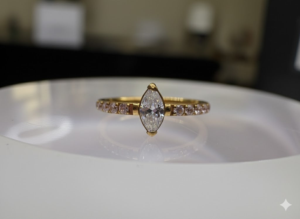 Evangeline - Anneau Clicker - Finition Or - 1.2*10mm - Zircon Blanc